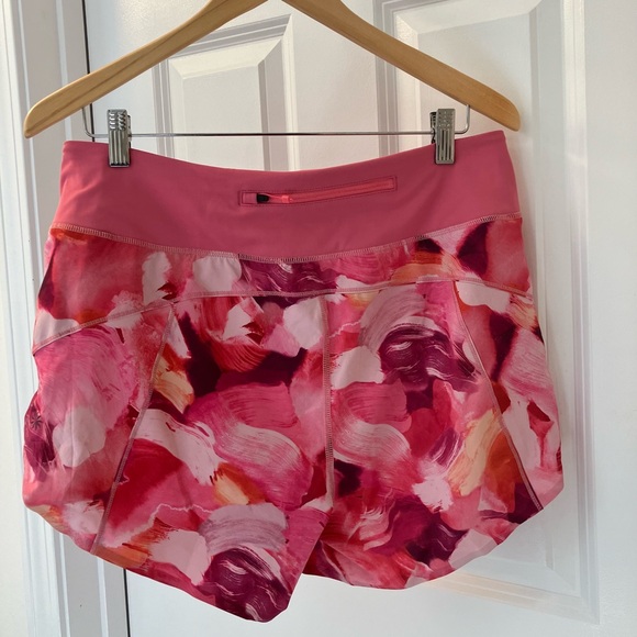 Athleta Run With It shorts, Medium - Picture 2 of 6